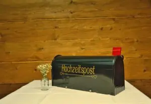 US- Hochzeitspost Schwarz/Rot